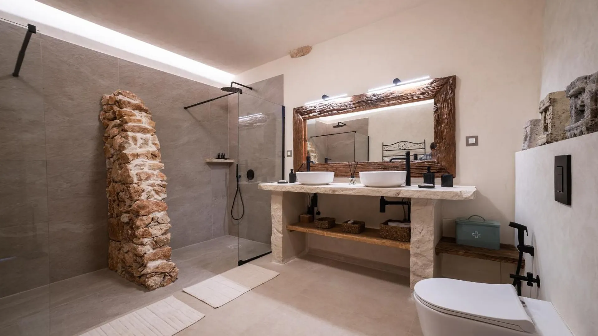 Delta-Rho Villa Chania